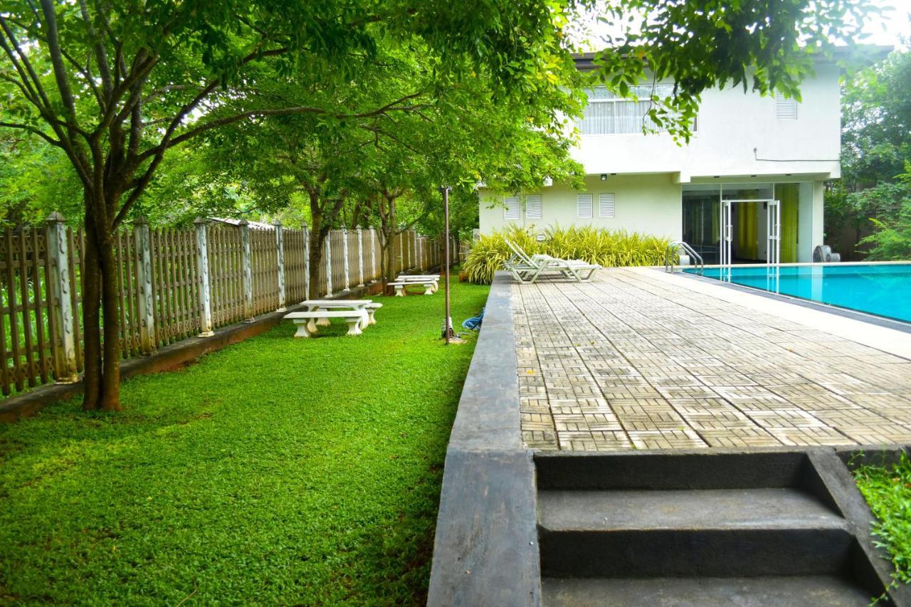 Pivisuma Lodge Dambulla Exterior foto